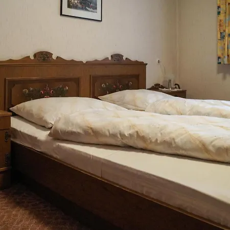 Schoene Ferienwohnung Fuegen Apartment *