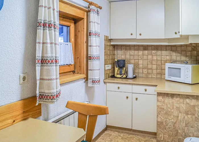 Schoene Ferienwohnung Fuegen Lägenhet *